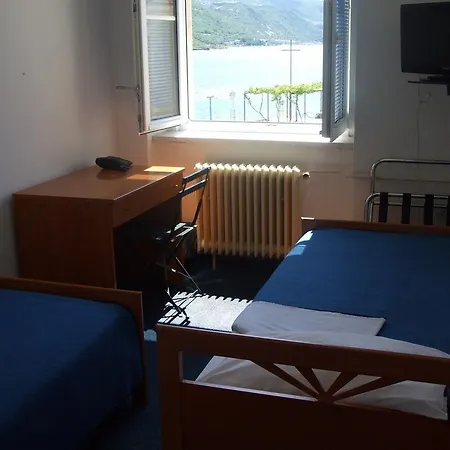 Hotel Jadran 2*